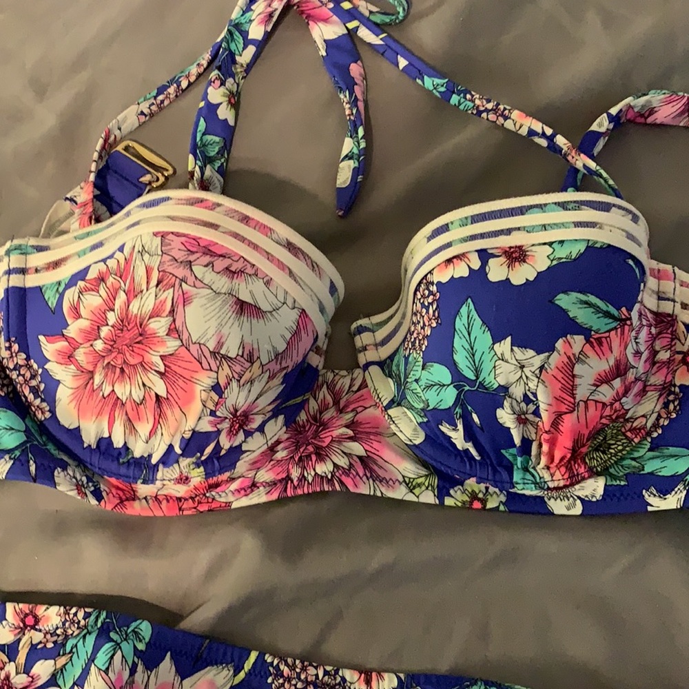 Shade & Shore bikini - Picture 4 of 5
